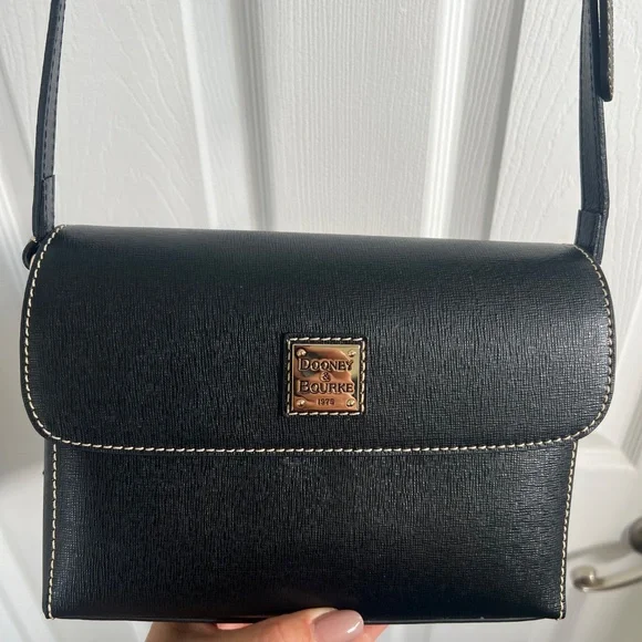 Dooney & Bourke  Pebble Grain Rena Crossbody - Picture 8 of 8